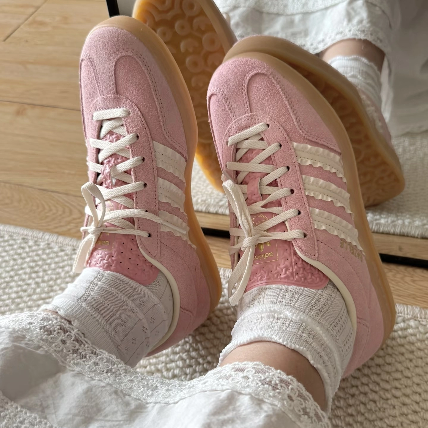 Adidas阿迪达斯 originals GAZELLE INDOOR Wonder 低帮板鞋 女款