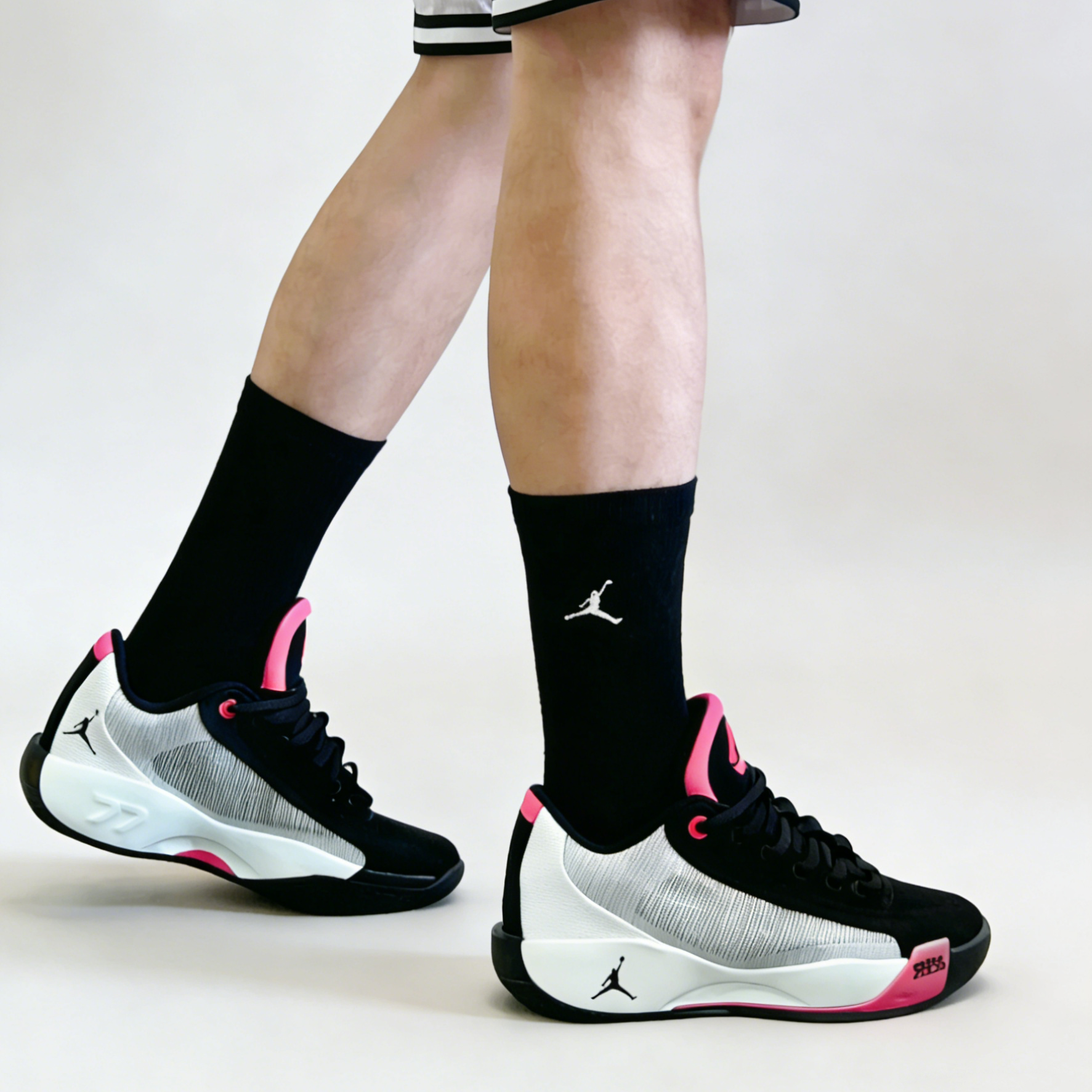 Jordan Luka .77 PF 黑色 防滑耐磨 低帮篮球鞋 HF0819-001