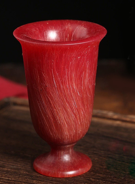 保真血料披毛犀高脚杯喝酒