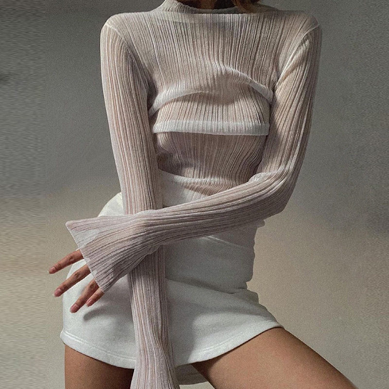 过渡性感 初秋新款时尚设计感木耳边气质圆领修身长袖T恤女外穿潮