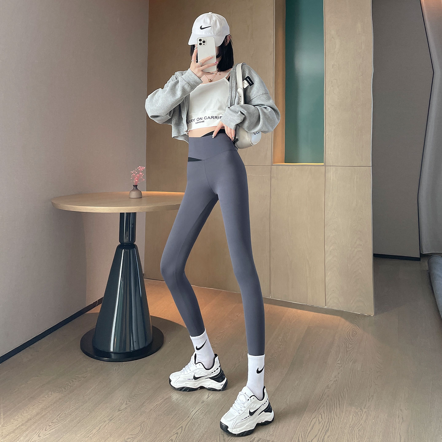 高腰鲨鱼打底裤提臀女2026春秋薄款贴身收腹小个子外穿瑜伽运动裤