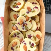 坚果炒酸奶片解馋网红好吃办公室宿舍吃货下午茶零食休闲食品小吃