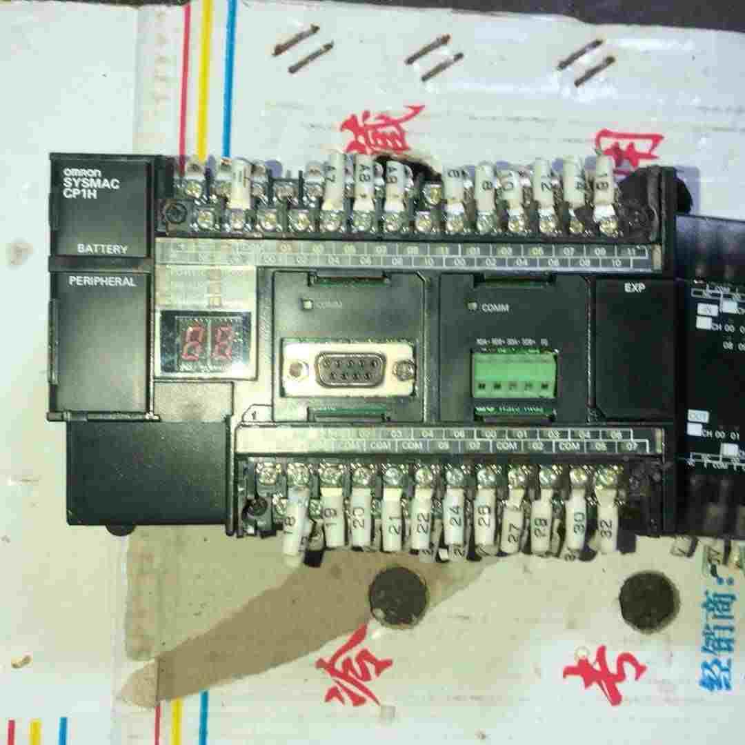 欧姆龙CP1H－X40DT－D带扩展20EDR1刚刚从设备拆