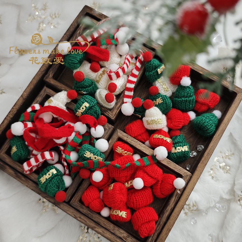 圣诞节装饰红绿帽子围巾