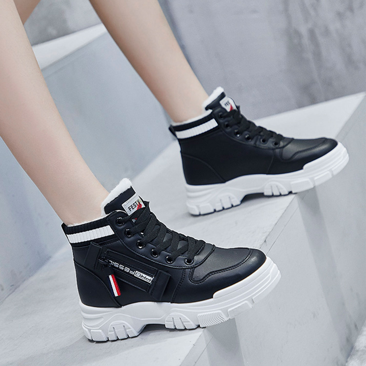 冬季白底黑面加绒保暖马丁靴