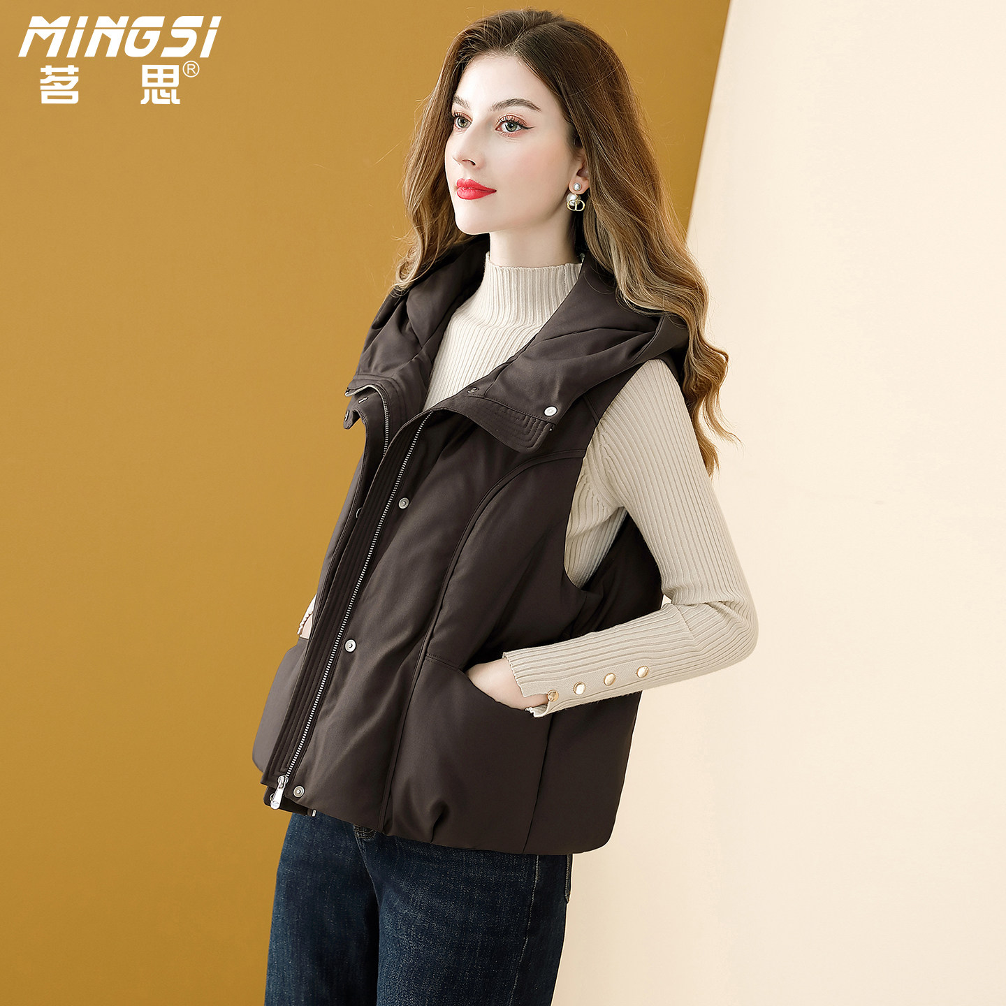 小个子连帽短款鹅绒羽绒马甲女