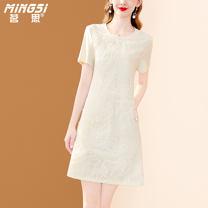 纯棉短袖绣花轻奢小个子连衣裙