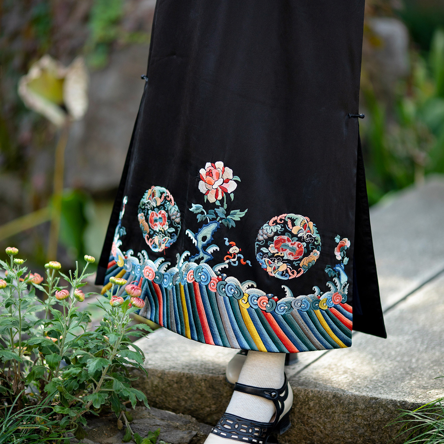 福澜暖翠丨一城风絮丨秋冬真丝海水纹中式绣花民国风夹棉保暖筒裙,女装/女士精品,汉服半身裙,淘宝优惠券,粉丝福利购,淘宝优惠卷