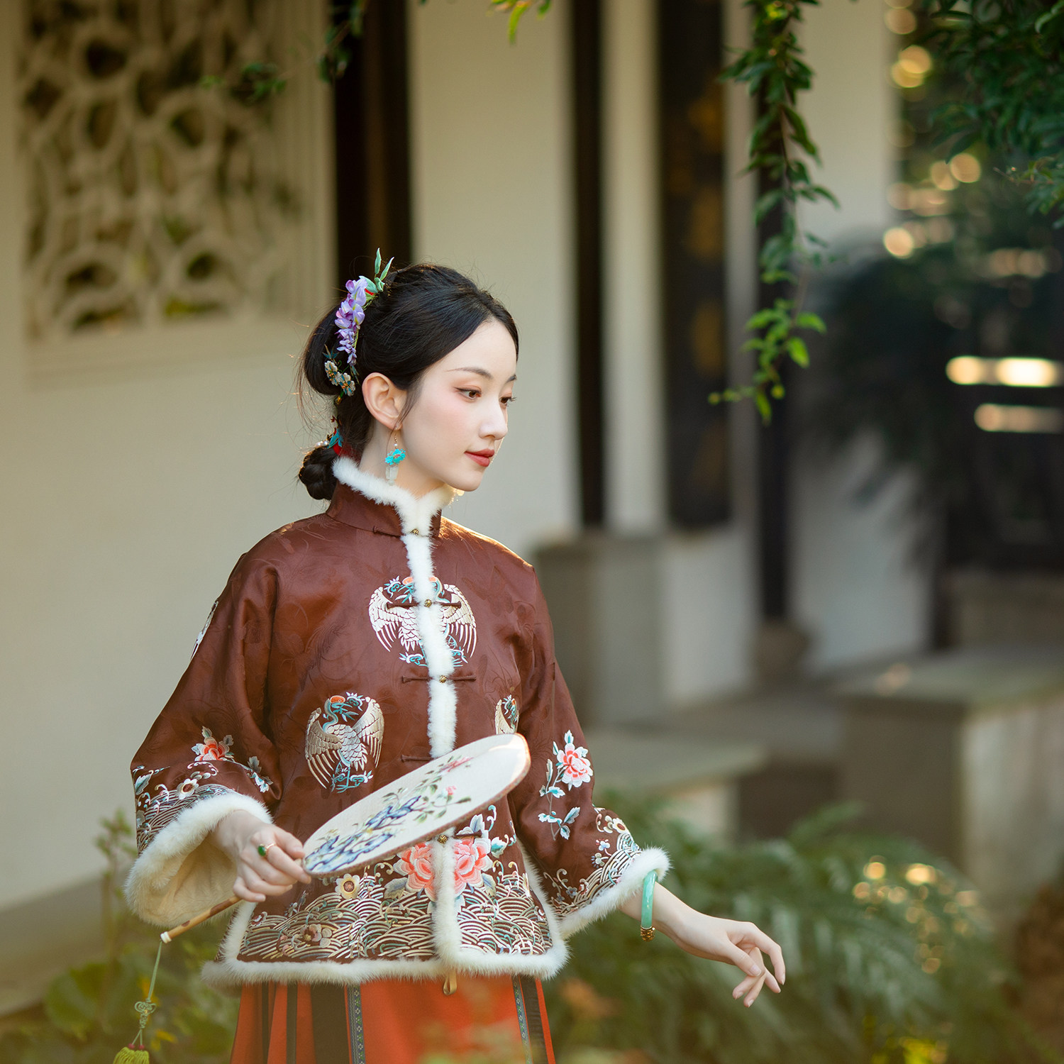 鹤衔灵芝丨一城风絮丨真丝香云纱重工绣花鹤穗八团吉服上衣袄