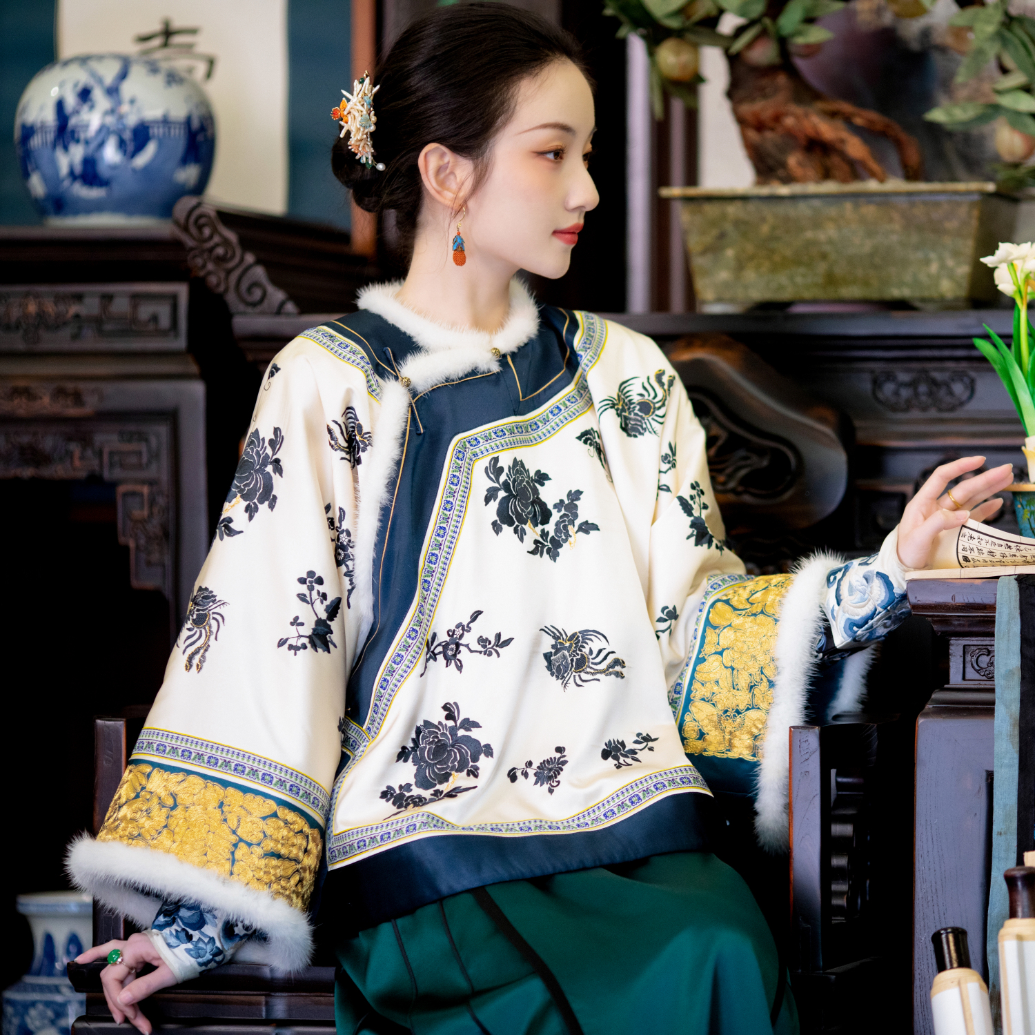 墨绣添香丨一城风絮丨秋冬女袍褂