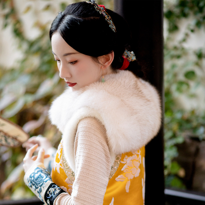 云霭间丨一城风絮丨蓝狐皮草毛毛保暖围脖小披肩年轻日常百搭