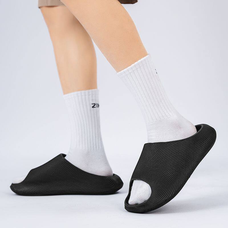 轻柔云感黑色3D质感拖鞋新款简约运动舒适居家款踩屎感足弓支撑