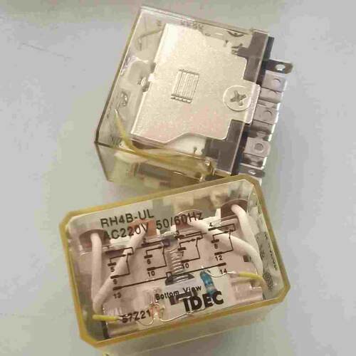 IDEC小型带灯继电器RH4B-UL 220V  DC24V 14插脚