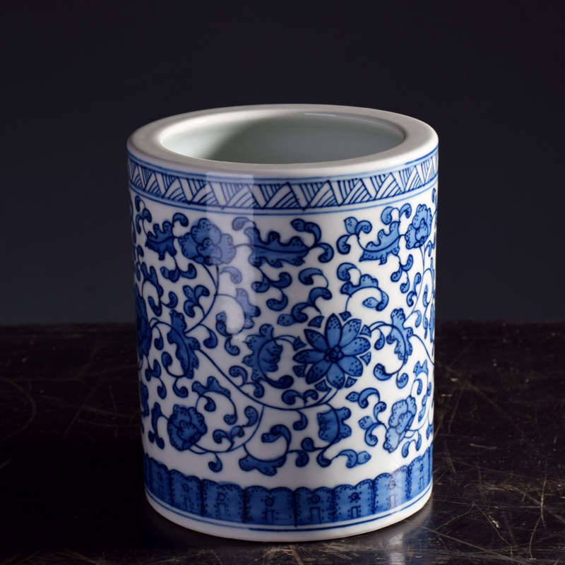 手绘青花瓷陶瓷器工艺书房w笔筒中式仿古摆件小号景德镇台面花瓶