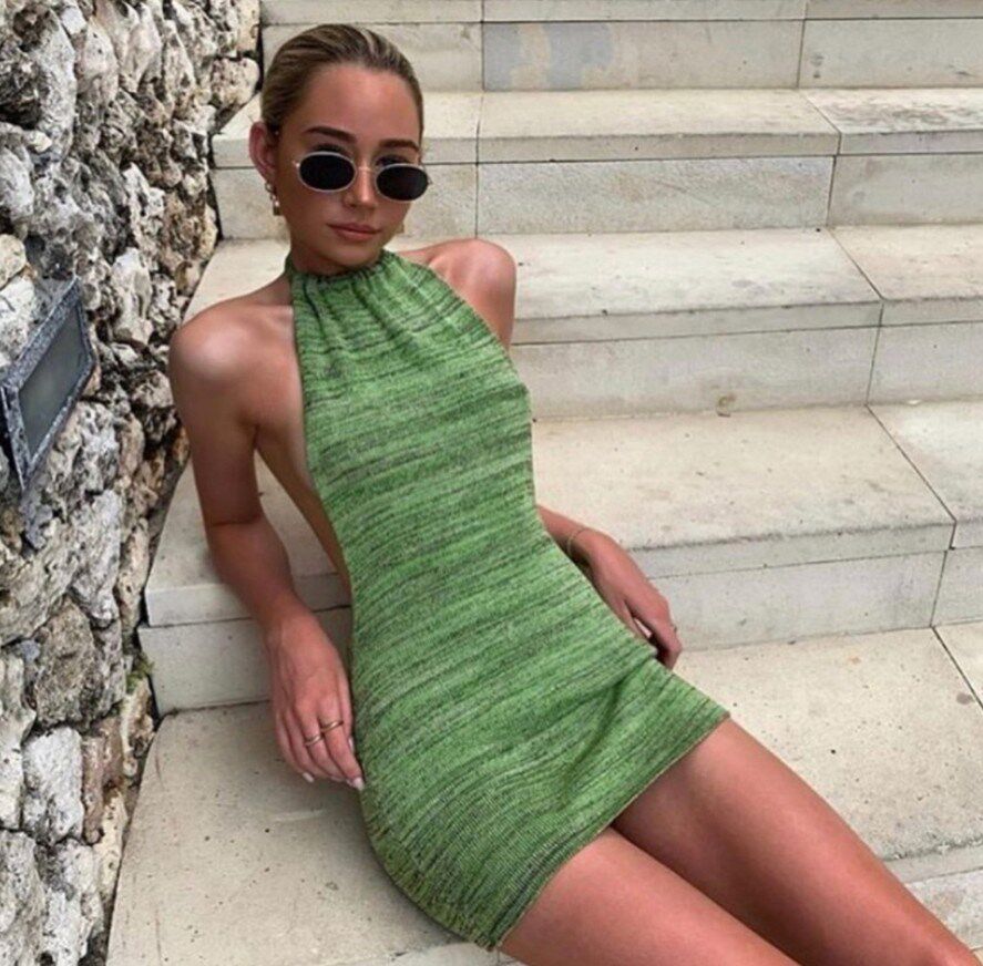 欧美风女装ins网红款气质挂脖吊带大露背连衣裙针织海边度假短裙