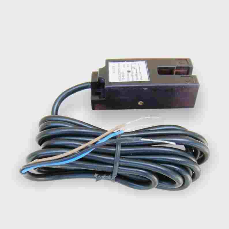 沪工光电开关E3S－GS7N1/GS7N2光电感应器u型槽型光电开关传感器