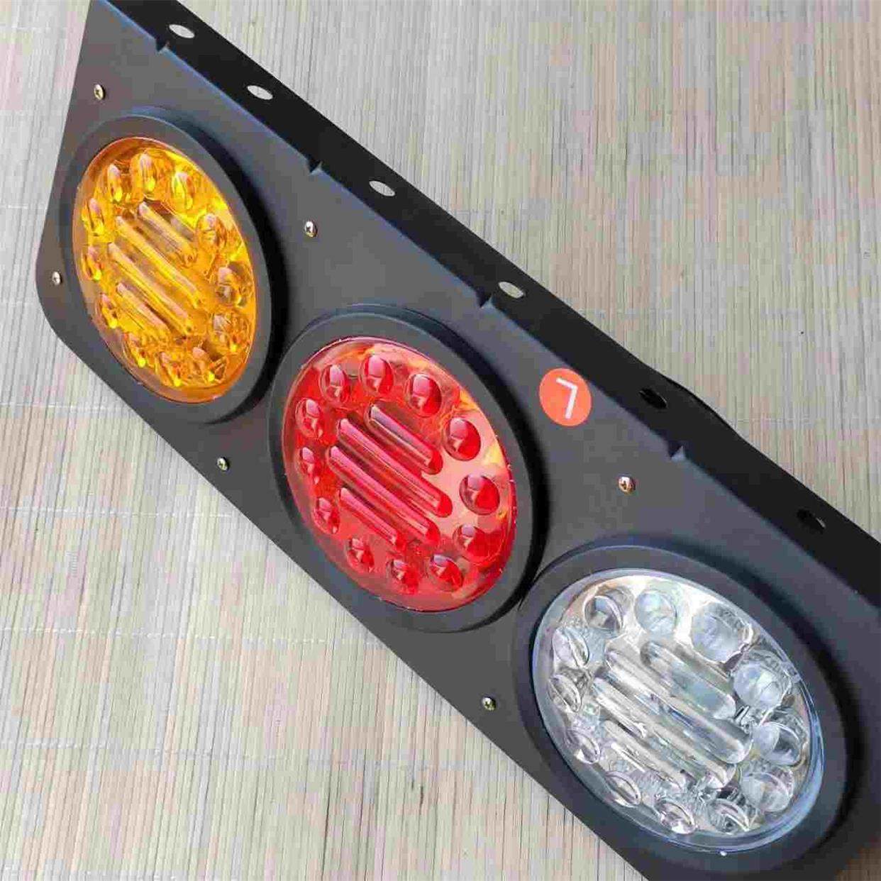 中集半挂车后尾灯24v货车三联尾灯总成倒车刹车转向灯五寸透镜led