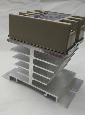 固态继电器配散热座SSR-40DA 3-32VDC固态继电器40A直流控制交流