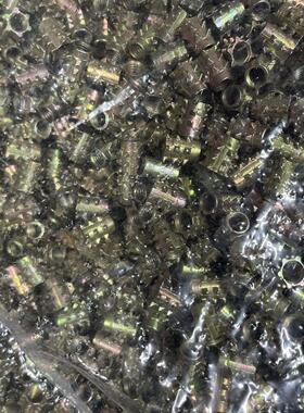 100个 倒刺锌合金内外牙螺母嵌入式家具预埋螺丝连接件螺帽m6m8