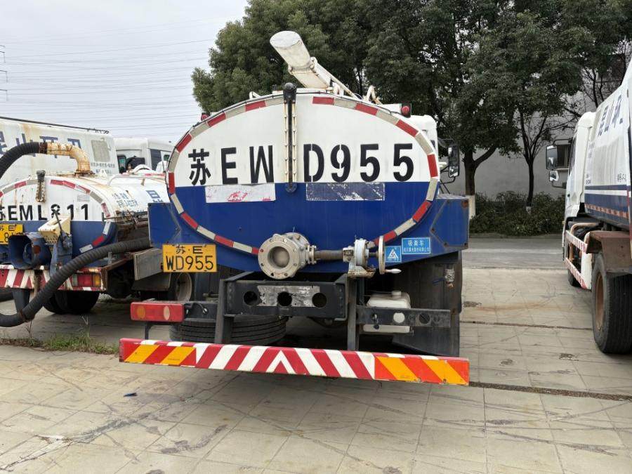 1月15日苏州执法大队4辆环卫车(粪车)网络拍卖公告