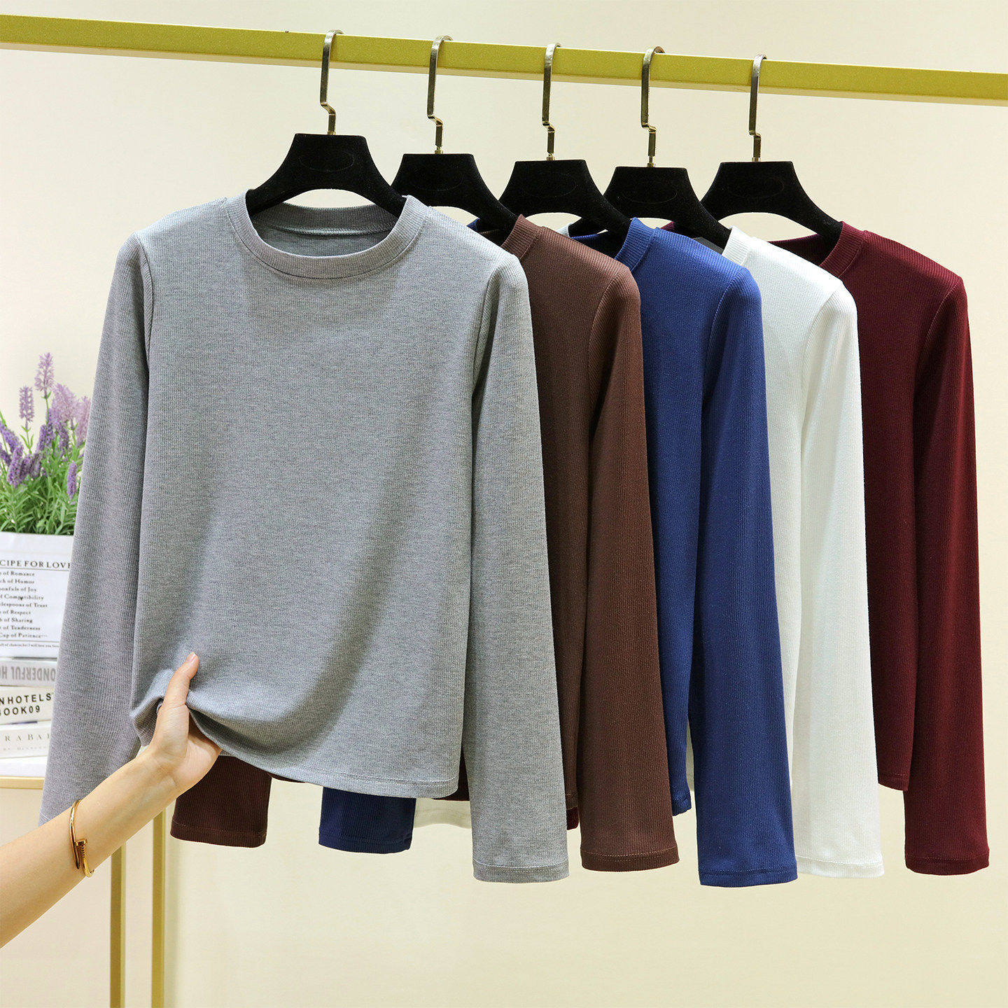 螺纹圆领上衣女新款纯色大码外穿休闲长袖T恤薄款内搭黑色打底衫