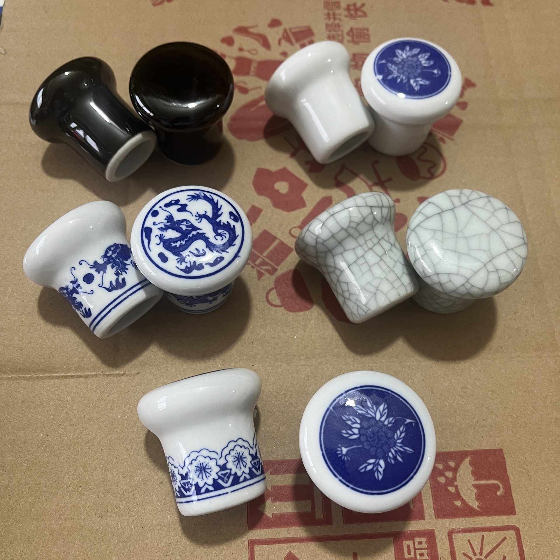 青花瓷轴头裱画材料轴头瓷轴头手工装裱实木地杆轴头陶瓷轴头