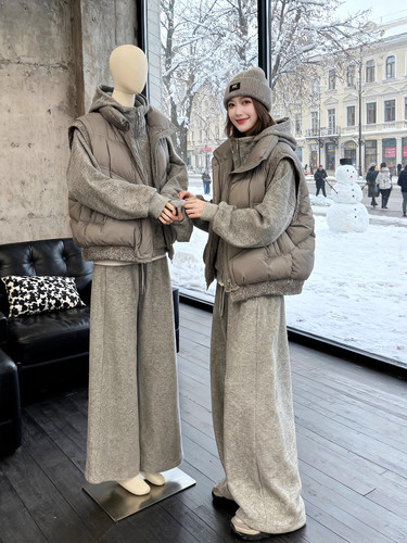 2025超火冬装一整套韩系时尚叠穿棉服马甲立领卫衣休闲裤三件套女