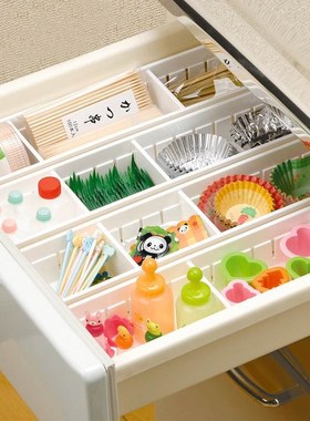 Kitchen drawer separate boxes inside ambry chopsticks