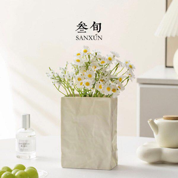 感陶瓷花瓶奶油花器餐厅叁旬水培摆件轻奢干花纸袋风高级插花客厅