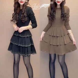 欧货圆领长袖镶钻连衣裙女春秋新款时尚收腰打底裙显瘦减龄蛋糕裙