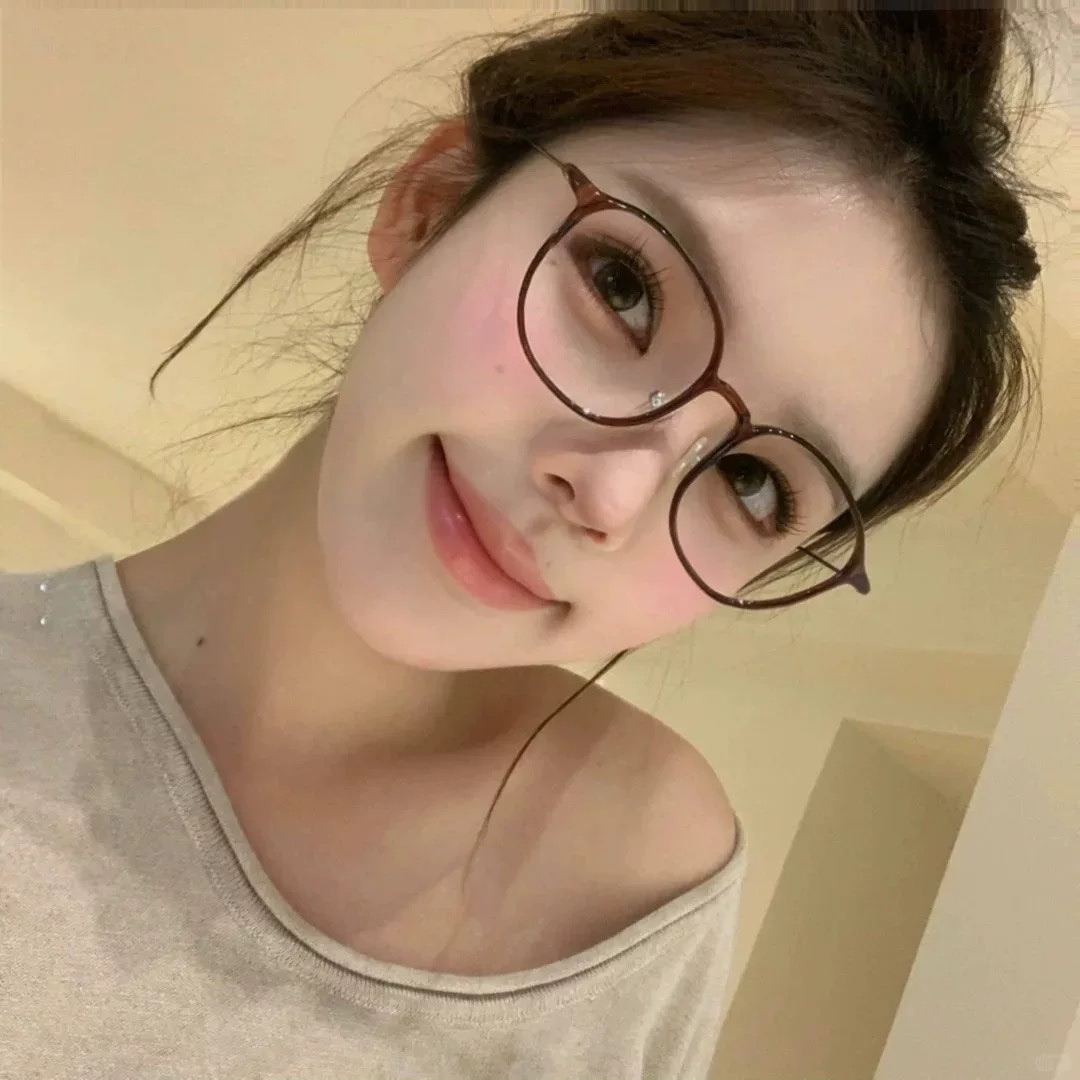 小红书同款超轻韩版素颜可配度数眼镜框女防蓝光眼镜框椭圆平光镜