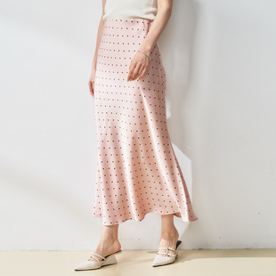 26春季新款香槟粉高级缎面复古波点鱼尾长款法式半身裙黑色