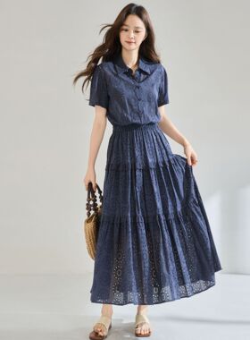 26夏季新款藏青色镂空棉布绣花蛋糕分层下摆仙女茶歇连衣裙