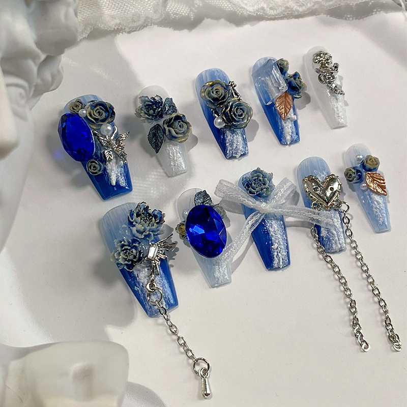 lovefix纯手工穿戴甲中长T贵气重工清冷感鸽子蛋蓝钻长流苏美甲贴