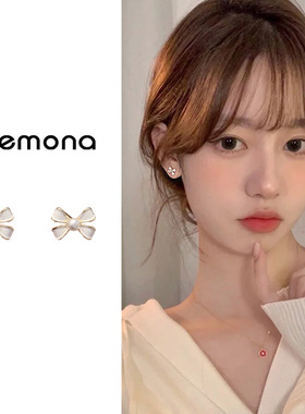 白色蝴蝶结珍珠款耳夹无耳洞女新款小巧精致可爱韩系时尚通勤耳饰