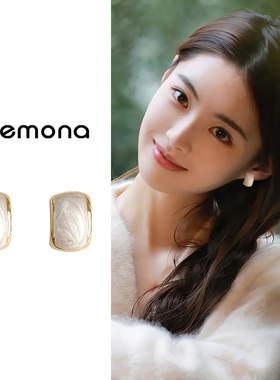 法式复古耳钉女士新款轻奢气质高级感耳环小众设计感白色精致耳饰