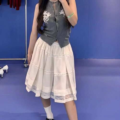 甜美学院风蕾丝拼接白昼半身裙