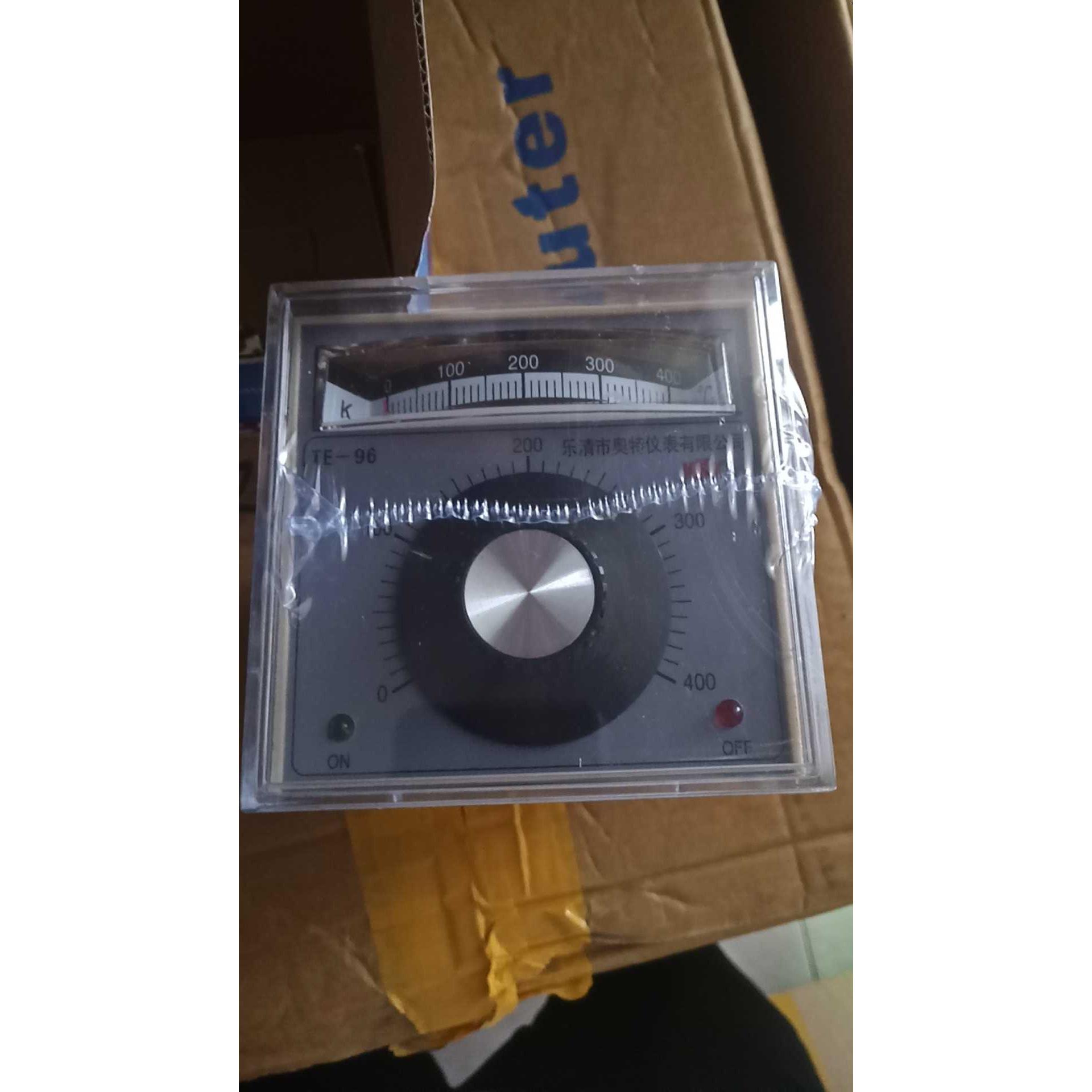 KKK奥特仪表TE-96温控器  TEA-2001 TEA-2002  96*96指针式温控表