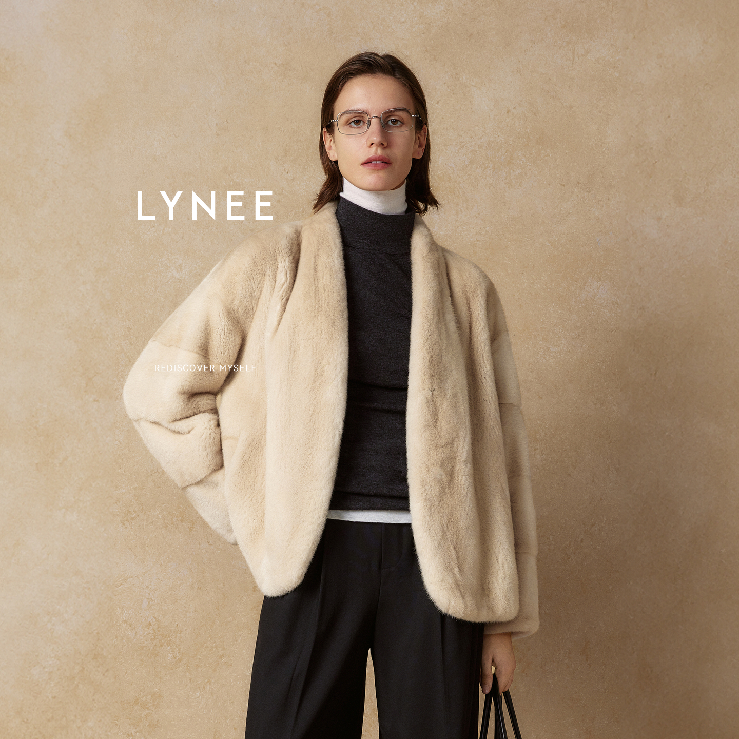 LYNEE丹麦水貂皮草外套女短款