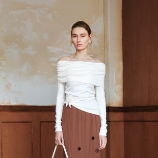 LYNEE【玫瑰绮梦】小众设计感立体扭结花朵上衣女一字肩针织衫