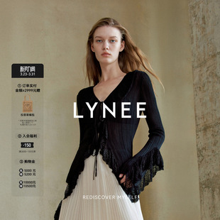 优雅时尚 女2026春季 上衣 设计感蕾丝荷叶边V领收腰针织开衫 LYNEE