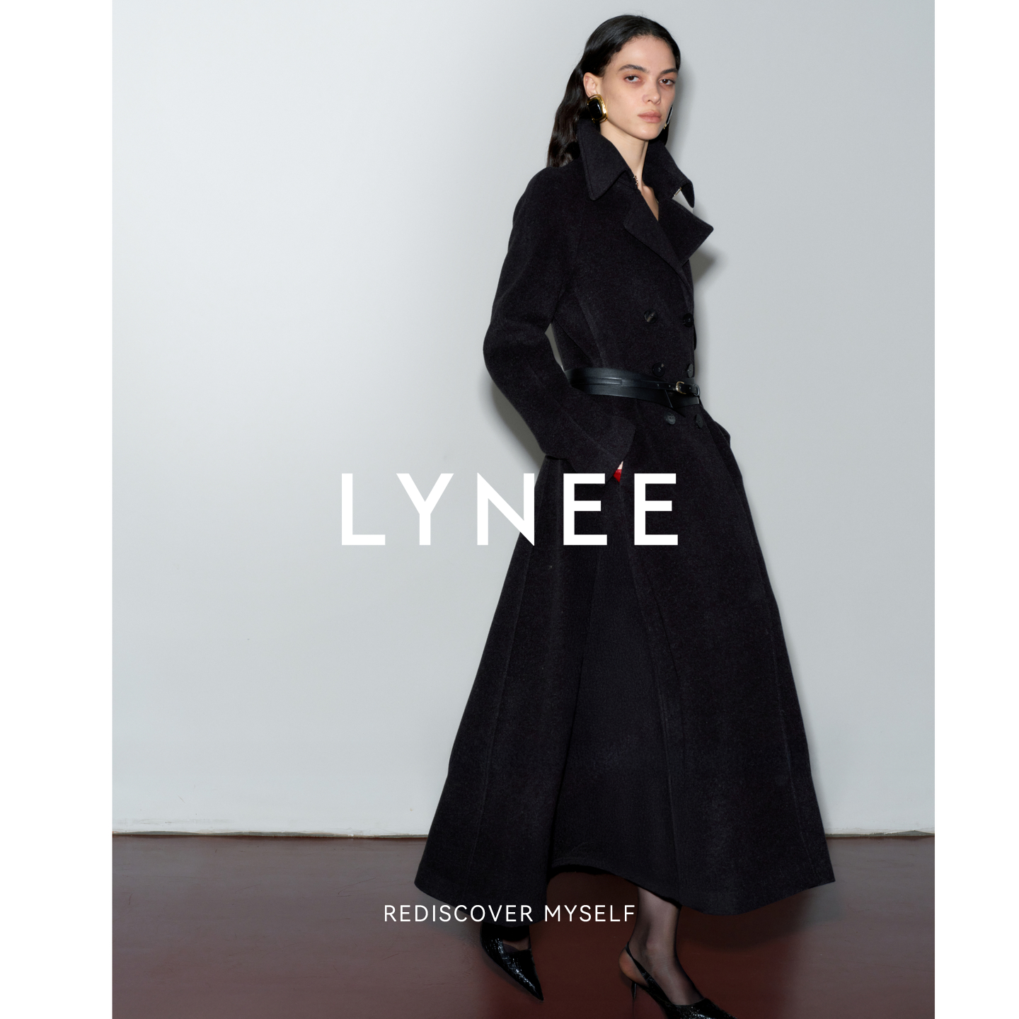 LYNEE【女主角】韩系千金风赫本A字裙摆收腰黑色苏力羊驼毛大衣