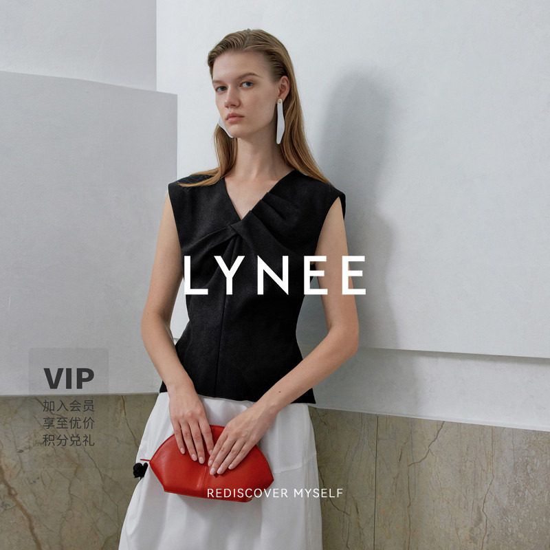 LYNEE 【JIL构】意大利进口面料扭结收腰上衣女设计感简约无袖T恤图片
