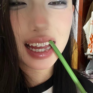 Drillight牙钻自己粘虎牙牙钻diy材料包小众设计辣妹爆闪牙钻饰品