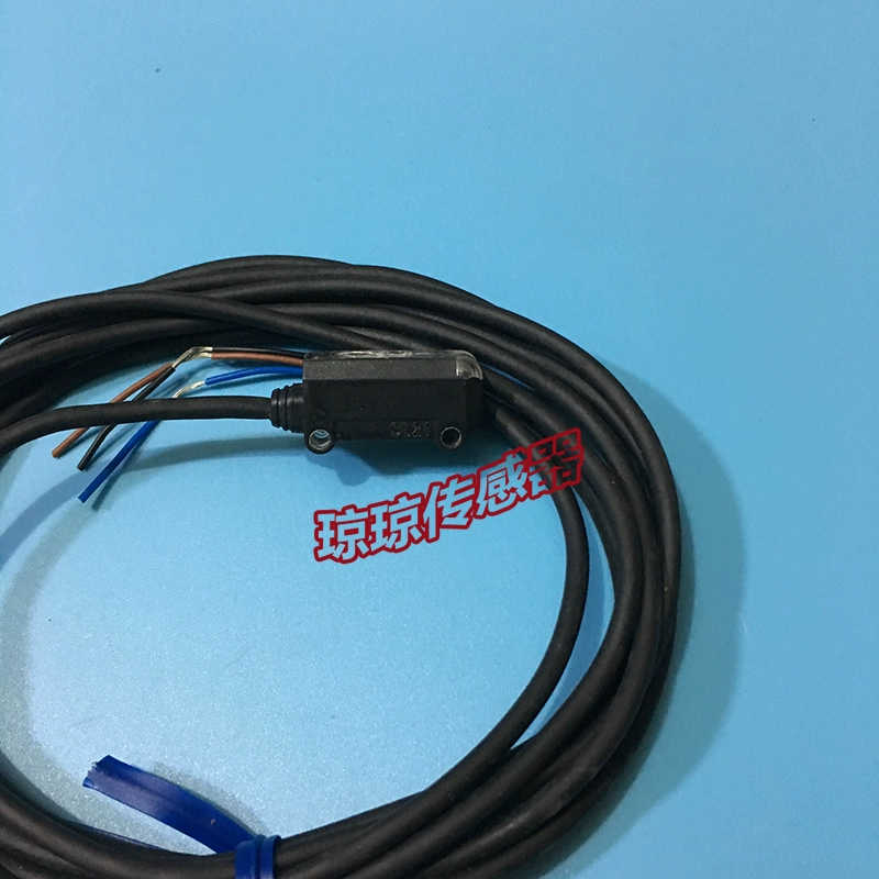 E3T-SL21 SL22 SL24 SL21R SL22R反射型光电开关传器