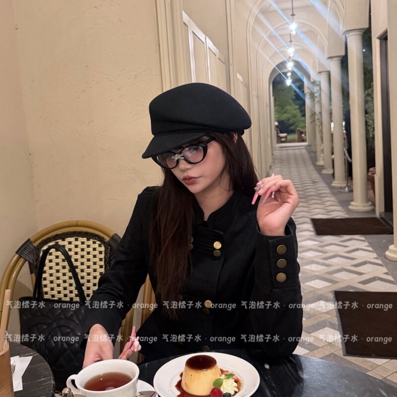 复古英伦风黑色贝雷帽