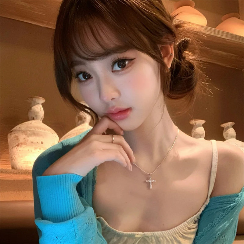 满钻十字架项链银色轻奢精致锁骨链女高级感千金风气质毛衣链颈链,饰品/流行首饰/时尚饰品新,项链,淘宝优惠券,粉丝福利购,淘宝优惠卷