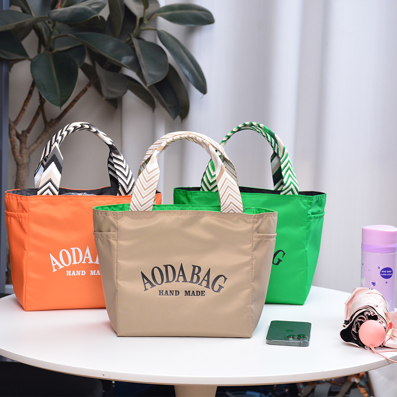 时尚高颜值女款手提包多巴胺拎包