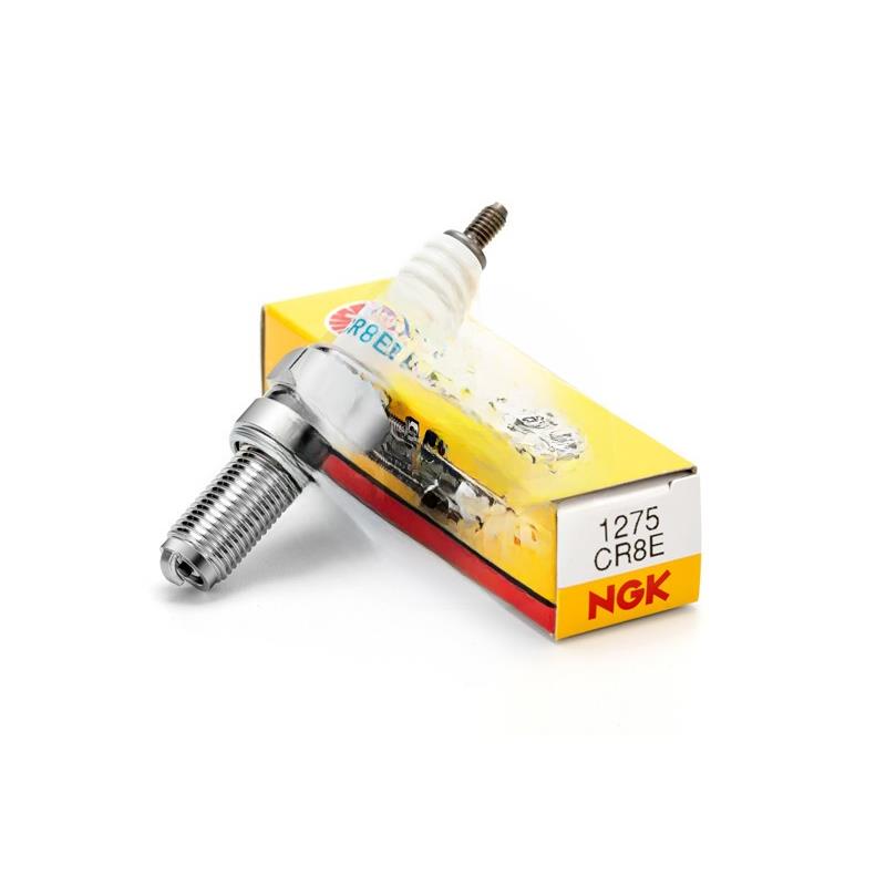 适用摩托车火花塞Cr8E于Benelli 500 Cub 250Trk502金鹏250黄龙30