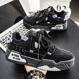 春季男鞋2026新款潮牌高级感厚底休闲板鞋青少年黑色软底增高潮鞋